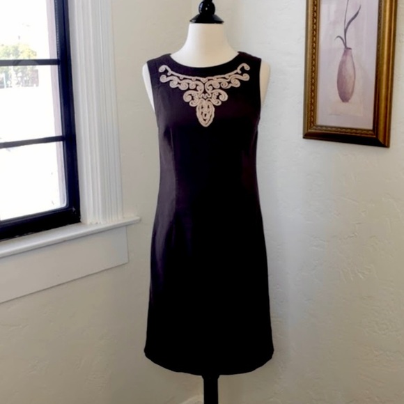 ANN TAYLOR ~ Linen-Blend Brown Sheath Dress with Detailed Trim at Neckline ~Sz 4 - Picture 1 of 3